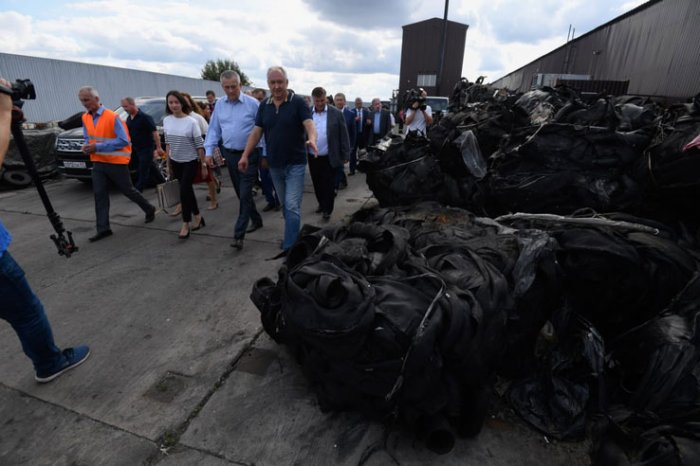 Губернатор Ленинградской области изучил перспективы пирогазификации несортированного мусора фото