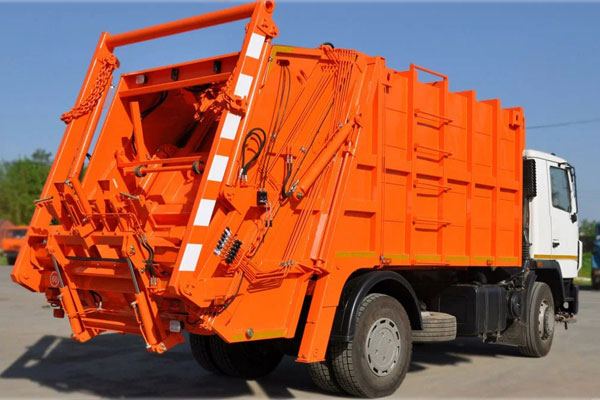 Тест-драйв мусоровозов российского производства пройдёт в Ленобласти фото